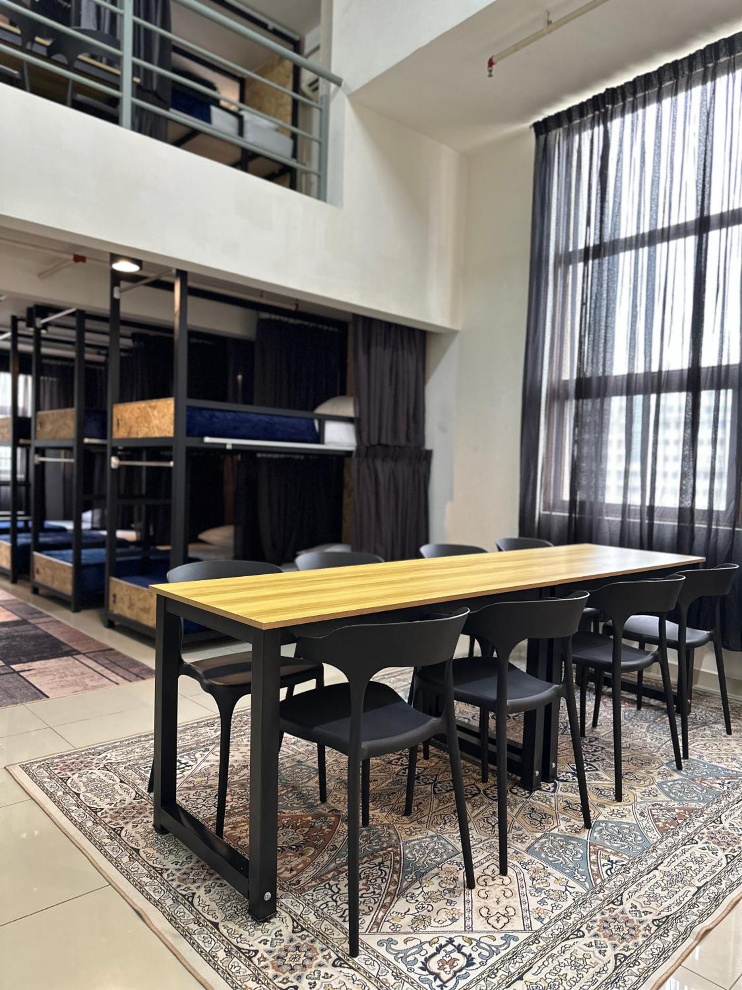 Mix Hostel Kl By Chillout Hostel Петалинг-Джая Экстерьер фото